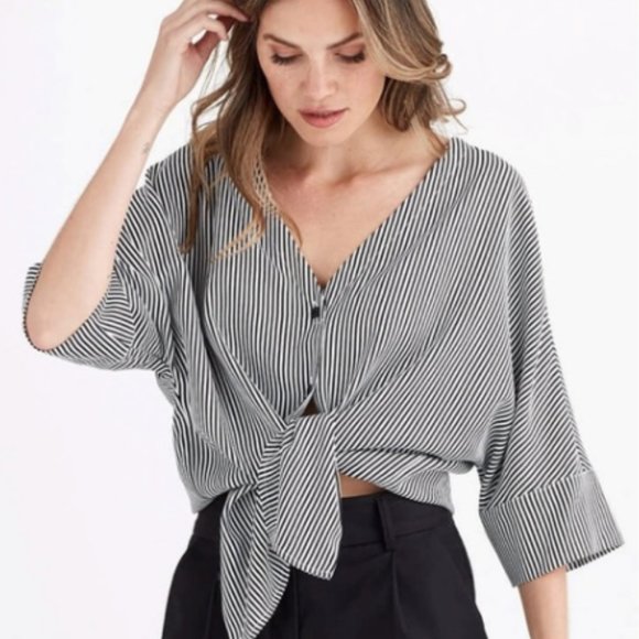VETTA Tops - Vetta Boyfriend Shirt